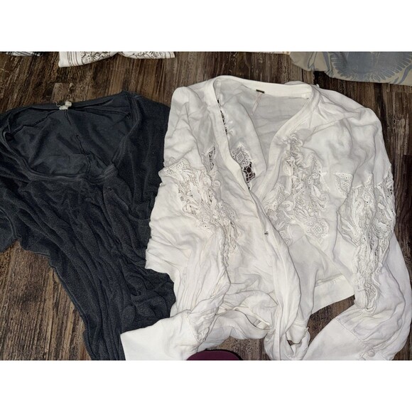 Huge Juniors Clothing Lot Size Xs/s Free People, Abercrombie & More!! - Picture 13 of 14